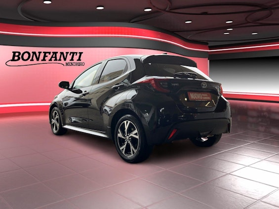 Vehicle image 4 Vehicle image 4