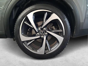 https://vehicle.imgix.net/4020489/b3e5755e-f16c-4d4f-b8f0-9dd0f43956c0.jpg