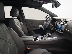 https://vehicle.imgix.net/4020489/ffcfc316-4d5c-423e-b873-6dc7b7afaf99.jpg