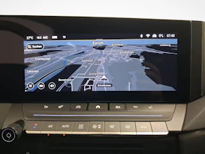 https://vehicle.imgix.net/4020491/1880dfb0-43b9-44dc-97c3-d96301b891b7.jpg