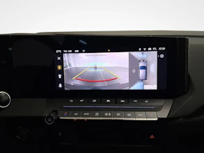 https://vehicle.imgix.net/4020491/78810151-8835-429a-9534-3876f037f86b.jpg