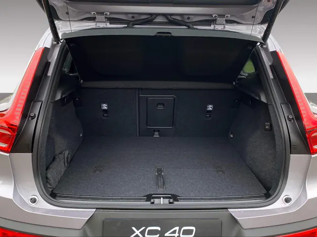 Volvo XC40 2.0 B3 MH XCITE