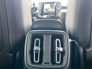 Volvo XC40 2.0 B3 MH XCITE