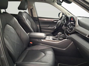 https://vehicle.imgix.net/4020552/9776d9bf-50ae-457f-9788-74b1f6cc79f6.jpg