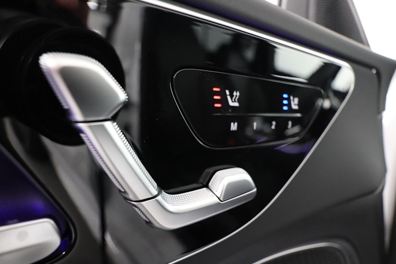 Vehicle image MERCEDES-BENZ C 220