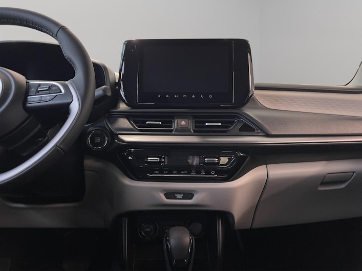 Vehicle image SUZUKI SWIFT