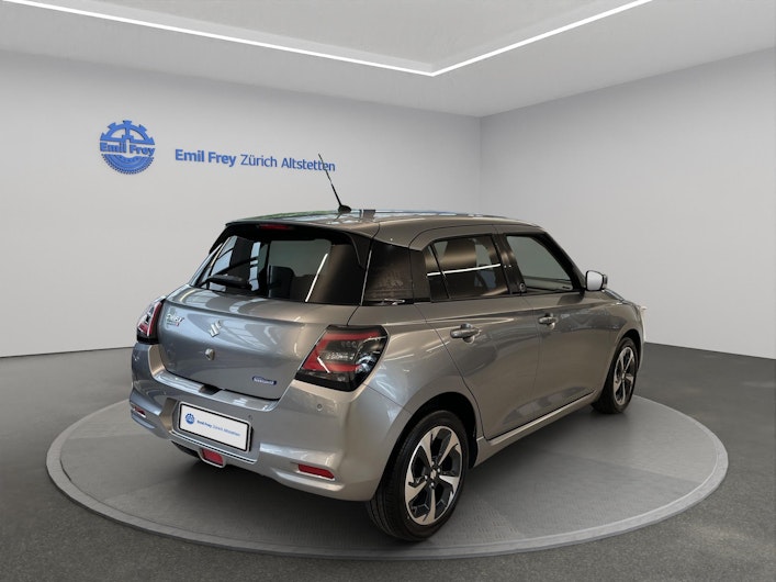 Vehicle image SUZUKI SWIFT