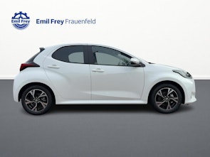 Vehicle image TOYOTA Yaris 1.5 VVT-i HSD Trend