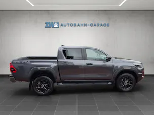 Toyota Hilux Double Cab.-Pick-up 2.8 D-4D MHEV 204 Invincible