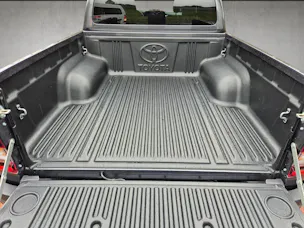 Toyota Hilux Double Cab.-Pick-up 2.8 D-4D MHEV 204 Invincible