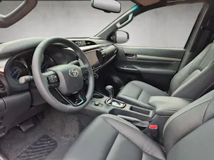 Toyota Hilux Double Cab.-Pick-up 2.8 D-4D MHEV 204 Invincible