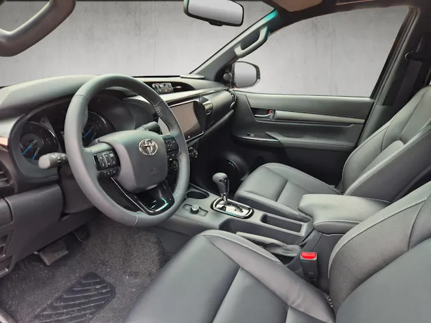 Toyota Hilux Double Cab.-Pick-up 2.8 D-4D MHEV 204 Invincible