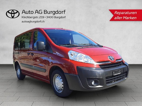 First vehicle image