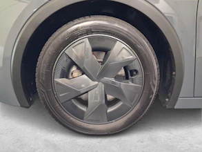https://vehicle.imgix.net/4020612/7ffe2013-62fd-4d6a-a78d-e0bceec0ddc4.jpg