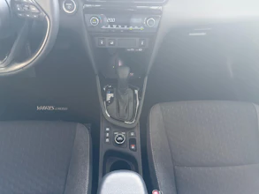 https://vehicle.imgix.net/4020614/be99ec13-36ad-4de3-b061-0efade52e928.jpg