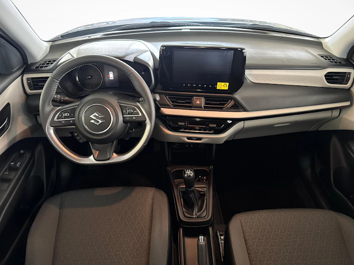 immagine del veicolo SUZUKI SWIFT