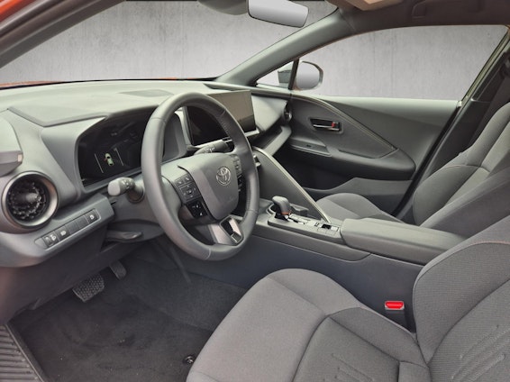 Vehicle image 8