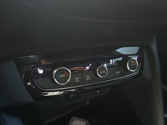 Vehicle image 7 Vehicle image 7