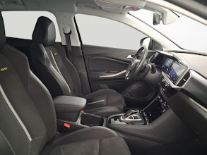 https://vehicle.imgix.net/4020691/7f39360a-a72c-4a93-a9cf-6e37e6e7890b.jpg