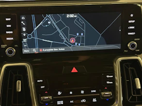 https://vehicle.imgix.net/4020733/4901cf61-4f4b-4075-a885-32d90361a358.jpg