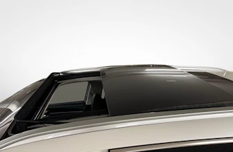 https://vehicle.imgix.net/4020733/a5c8b872-a170-491e-9829-7ef2f52ae459.jpg