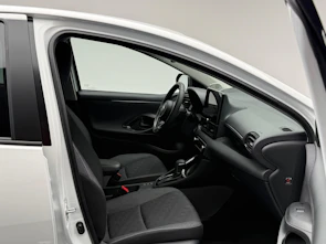 Fahrzeugbild TOYOTA Yaris 1.5 VVT-i HSD Trend