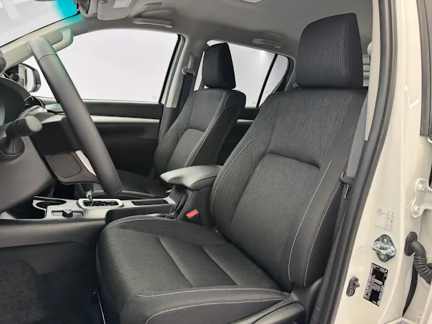 Toyota Hilux Double Cab.-Pick-up 2.8 D-4D MHEV 204 Style