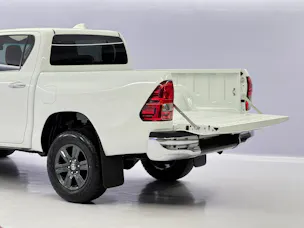 Toyota Hilux Double Cab.-Pick-up 2.8 D-4D MHEV 204 Style