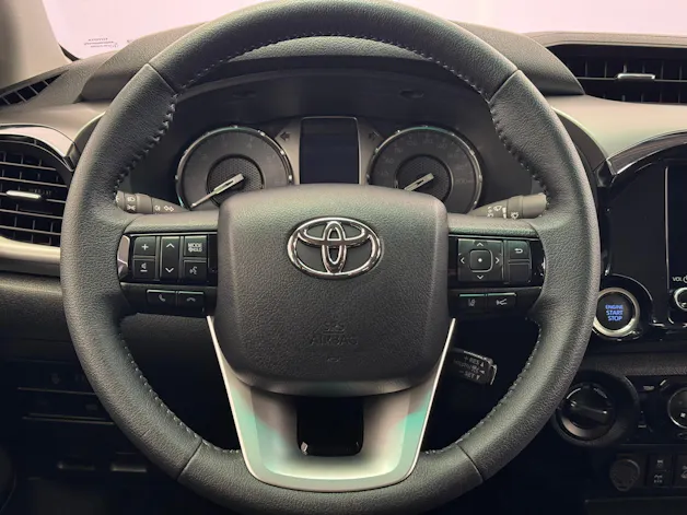 Toyota Hilux Double Cab.-Pick-up 2.8 D-4D MHEV 204 Style