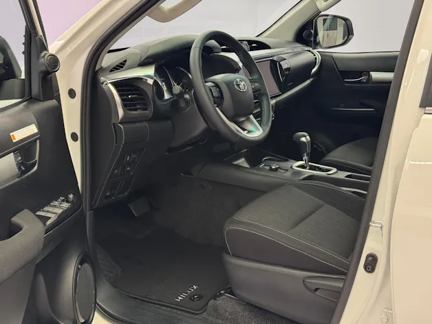 Toyota Hilux Double Cab.-Pick-up 2.8 D-4D MHEV 204 Style