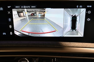 Vehicle image PEUGEOT 3008 1.2 Hybrid Allure