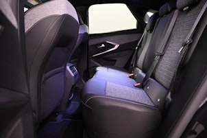 Vehicle image PEUGEOT 3008 1.2 Hybrid Allure