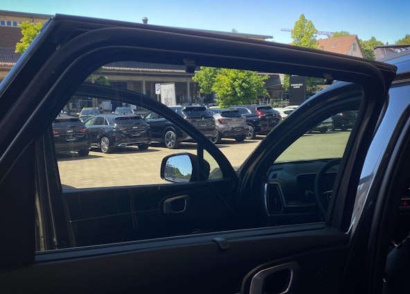 Vehicle image 23 Vehicle image 23