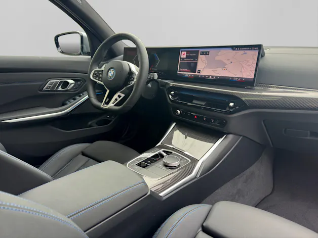 BMW 330e xDrive Touring M Sportpaket Pro
