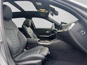 BMW 330e xDrive Touring M Sportpaket Pro