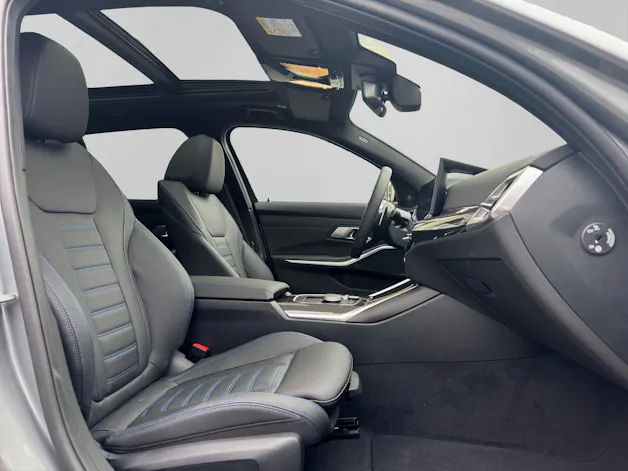 BMW 330e xDrive Touring M Sportpaket Pro