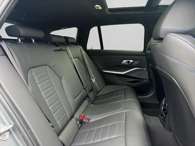 BMW 330e xDrive Touring M Sportpaket Pro