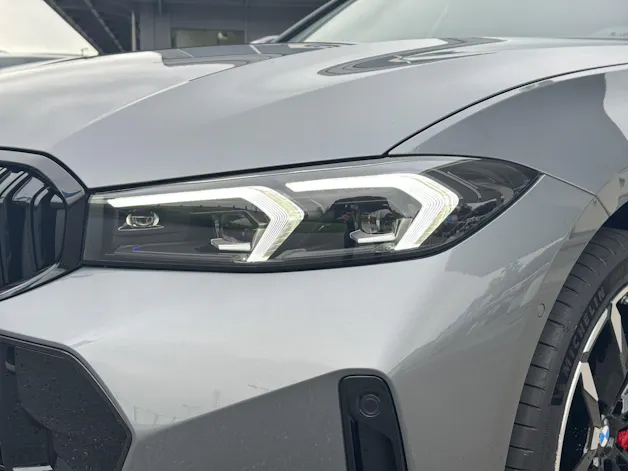 BMW 330e xDrive Touring M Sportpaket Pro
