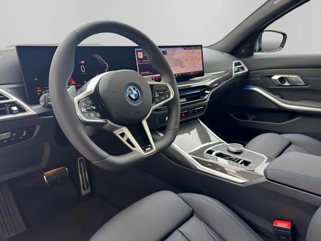 BMW 330e xDrive Touring M Sportpaket Pro