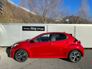 Toyota Yaris 1.5 VVT-i HSD Trend