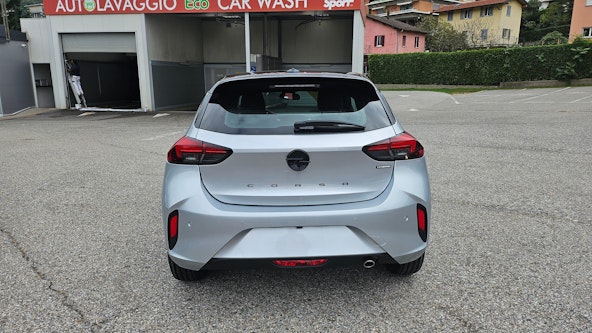 Vehicle image 5 Vehicle image 5