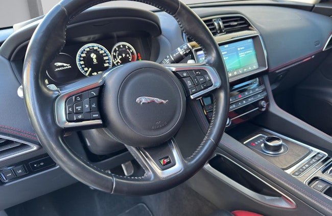 Vehicle image 7 Vehicle image 7