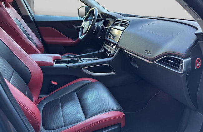 Vehicle image 14 Vehicle image 14