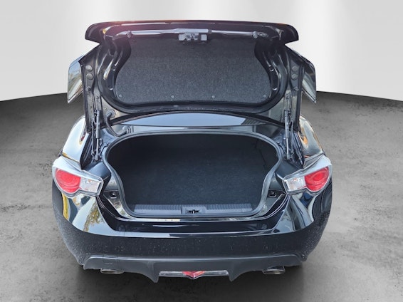 Vehicle image 8 Vehicle image 8