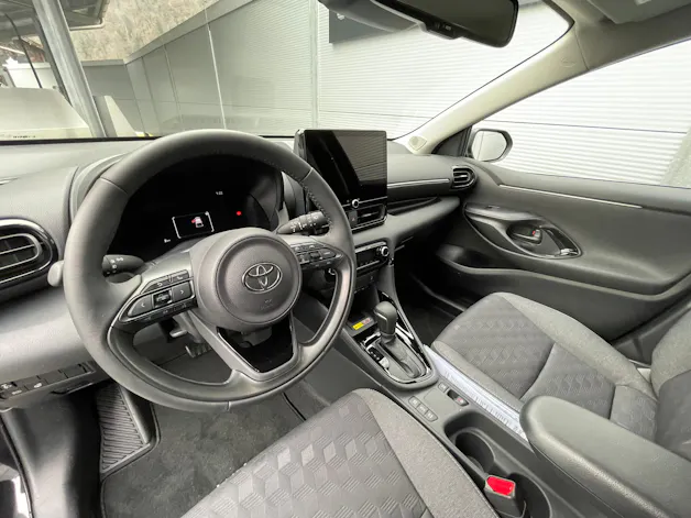 Toyota Yaris 1.5 VVT-i HSD Trend