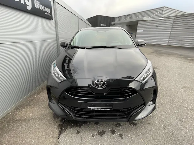 Toyota Yaris 1.5 VVT-i HSD Trend