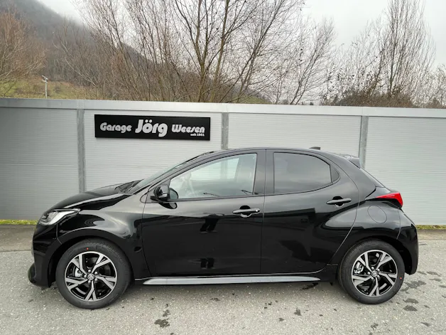 Toyota Yaris 1.5 VVT-i HSD Trend