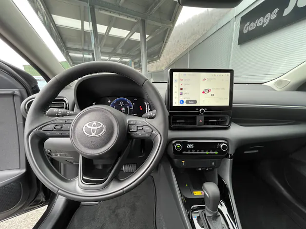 Toyota Yaris 1.5 VVT-i HSD Trend