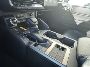 Toyota Land Cruiser 2.8 D 48V Style