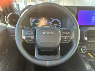 Toyota Land Cruiser 2.8 D 48V Style
